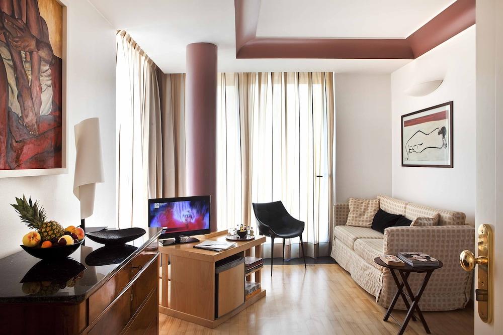 Hotel Plaza Opera Palermo Bagian luar foto